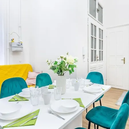 Cityscape Budget Theresa Apartment Budapest