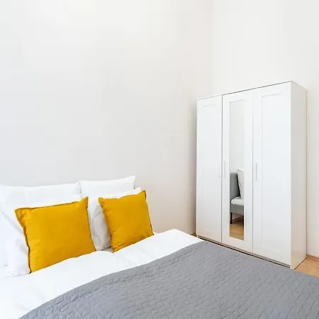 Cityscape Budget Theresa Apartment Budapest