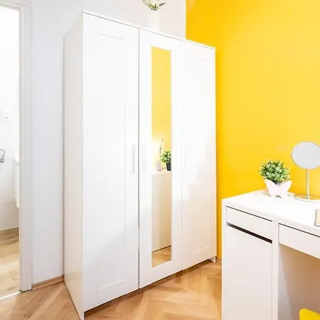 Cityscape Budget Theresa Apartment Budapest